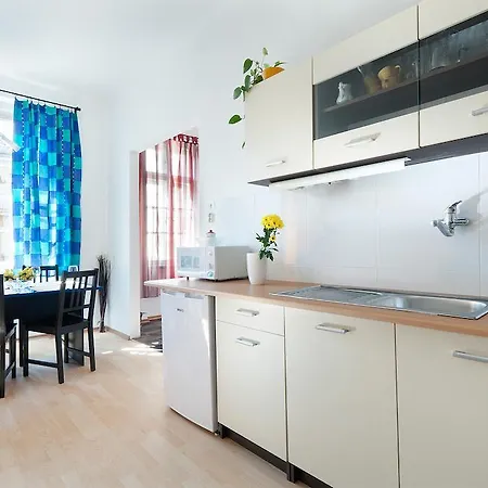 Apartament Ostrovni